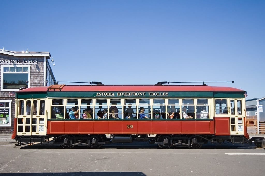 Astoria Riverfront Trolley