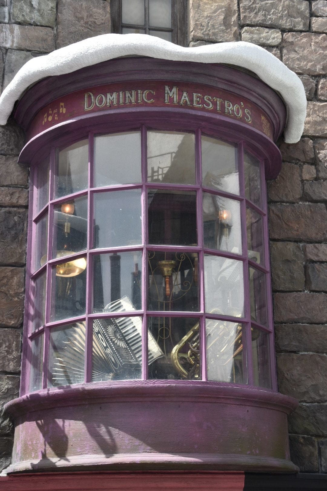 Hogsmeade vs Diagon Alley