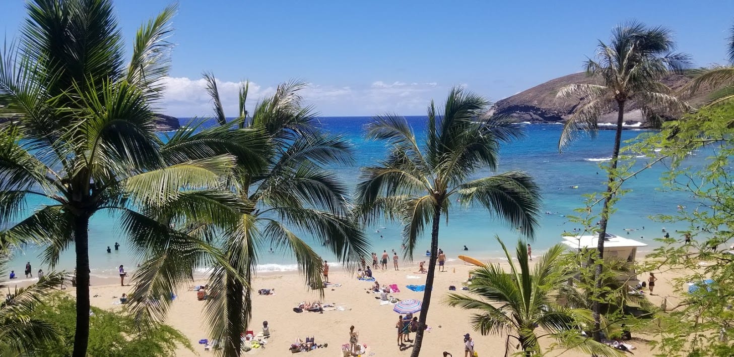 Snorkeling Hanauma Bay in Oahu Hawaii