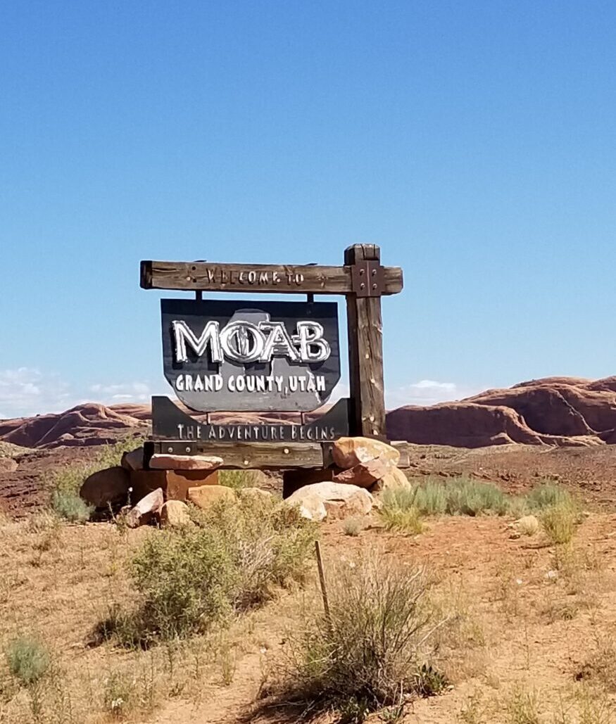 Planning a trip to Moab -Welcome to Moab sign