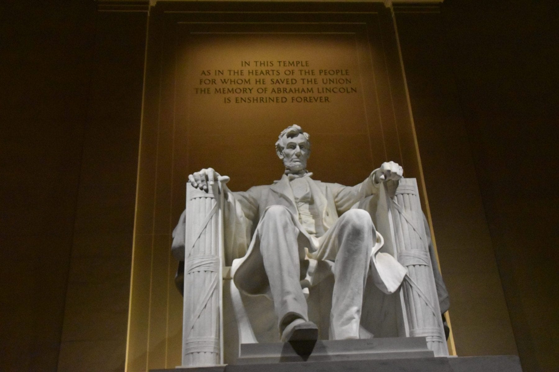 Lincoln Memorial at night