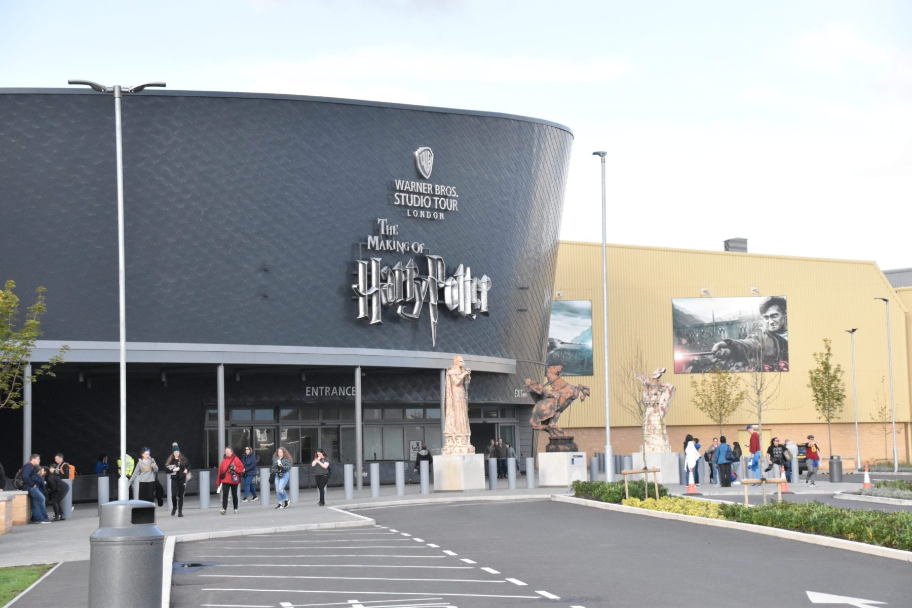 Warner Brothers Studio Tour- The Making of Harry Potter