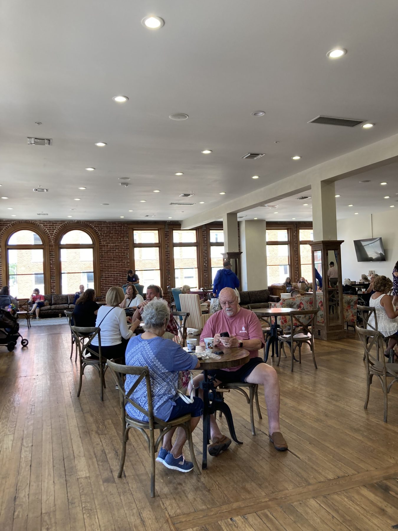 Seating at Pioneer Women Bakery