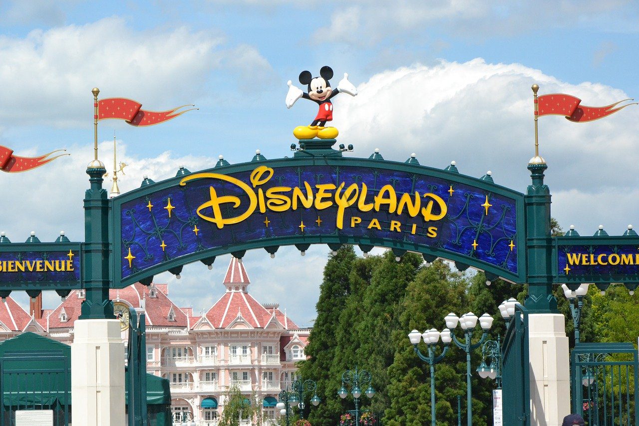 Plan a Disneyland Paris Trip - Reservations - Enterance