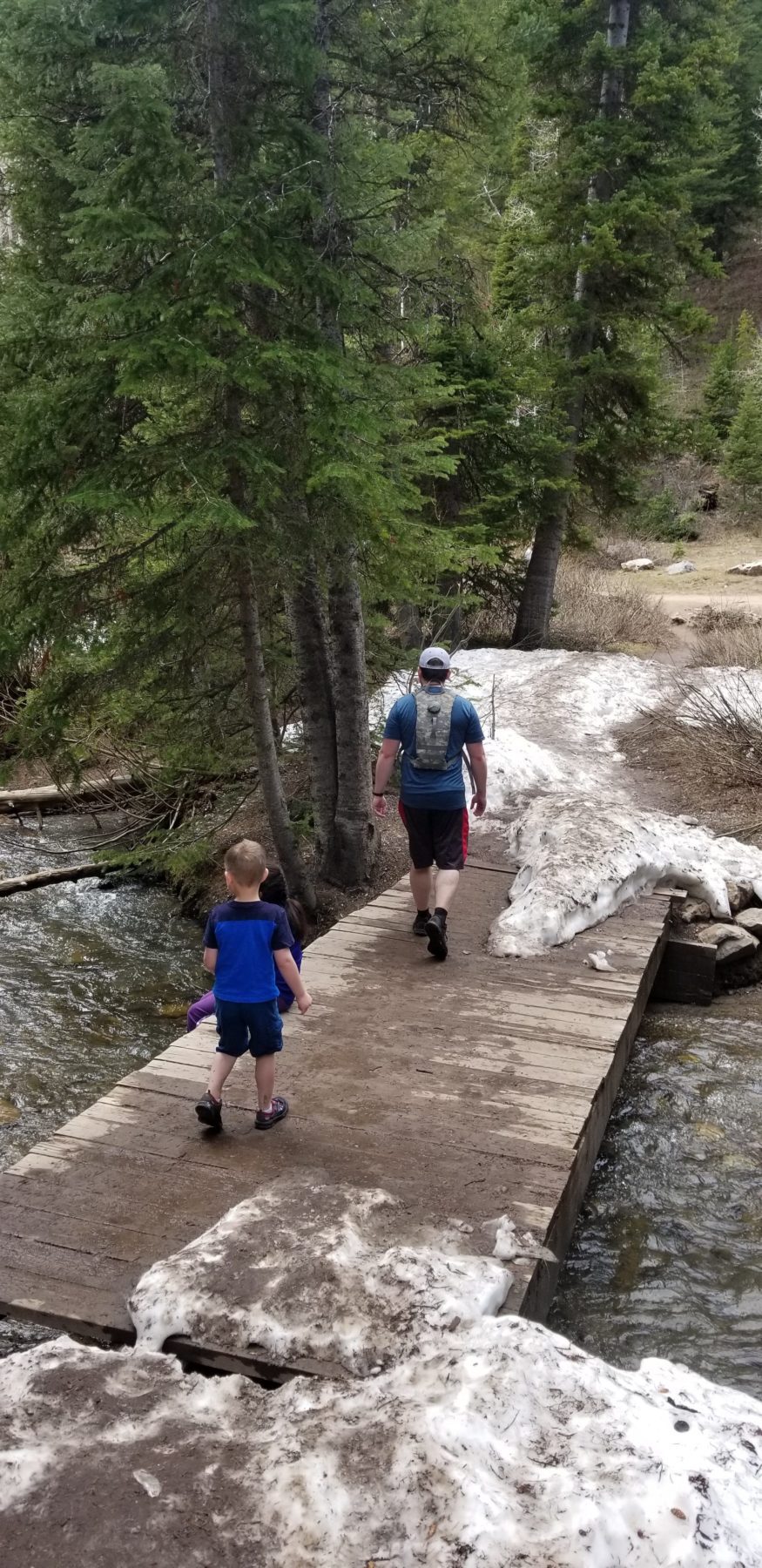 Donut Falls Easy hike in Big Cottonwood Canyon