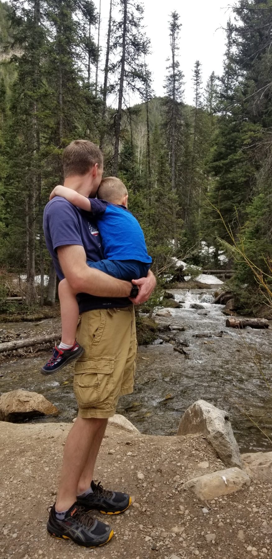 Kid friendly hikes in Utah Ghost Falls