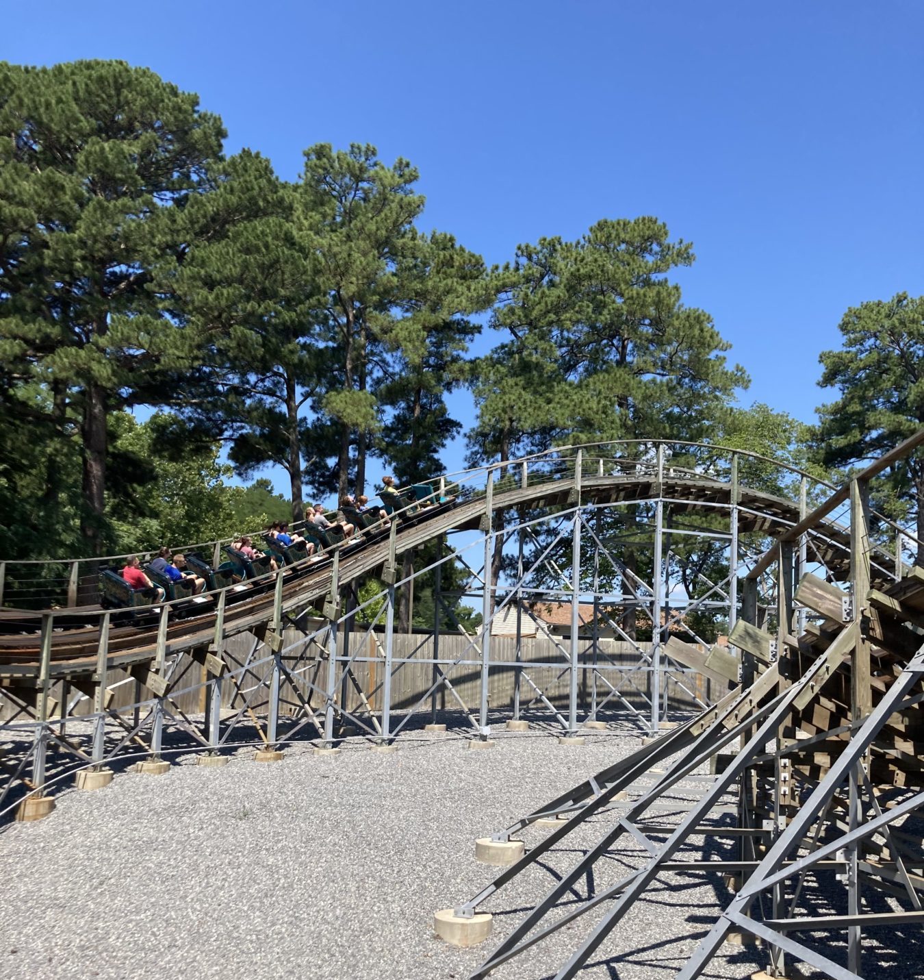 InvadR rides at Busch Gardens Williamsburg