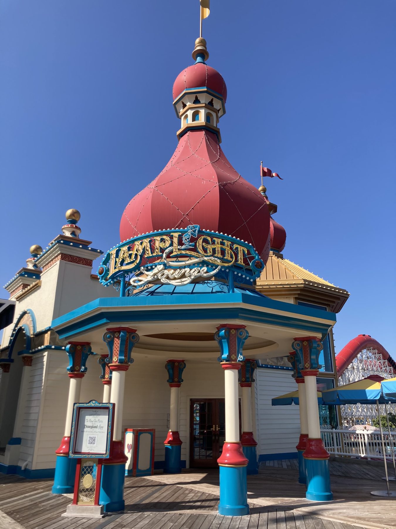 Lamplight Lounge Dining at California Adventure