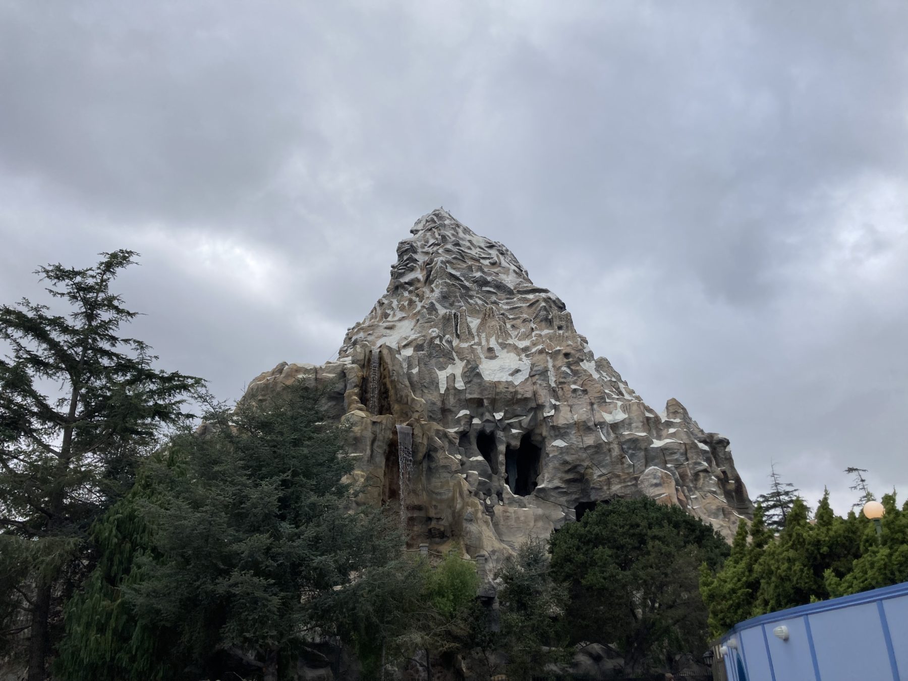 Disneyland itinerary for thrill seekers