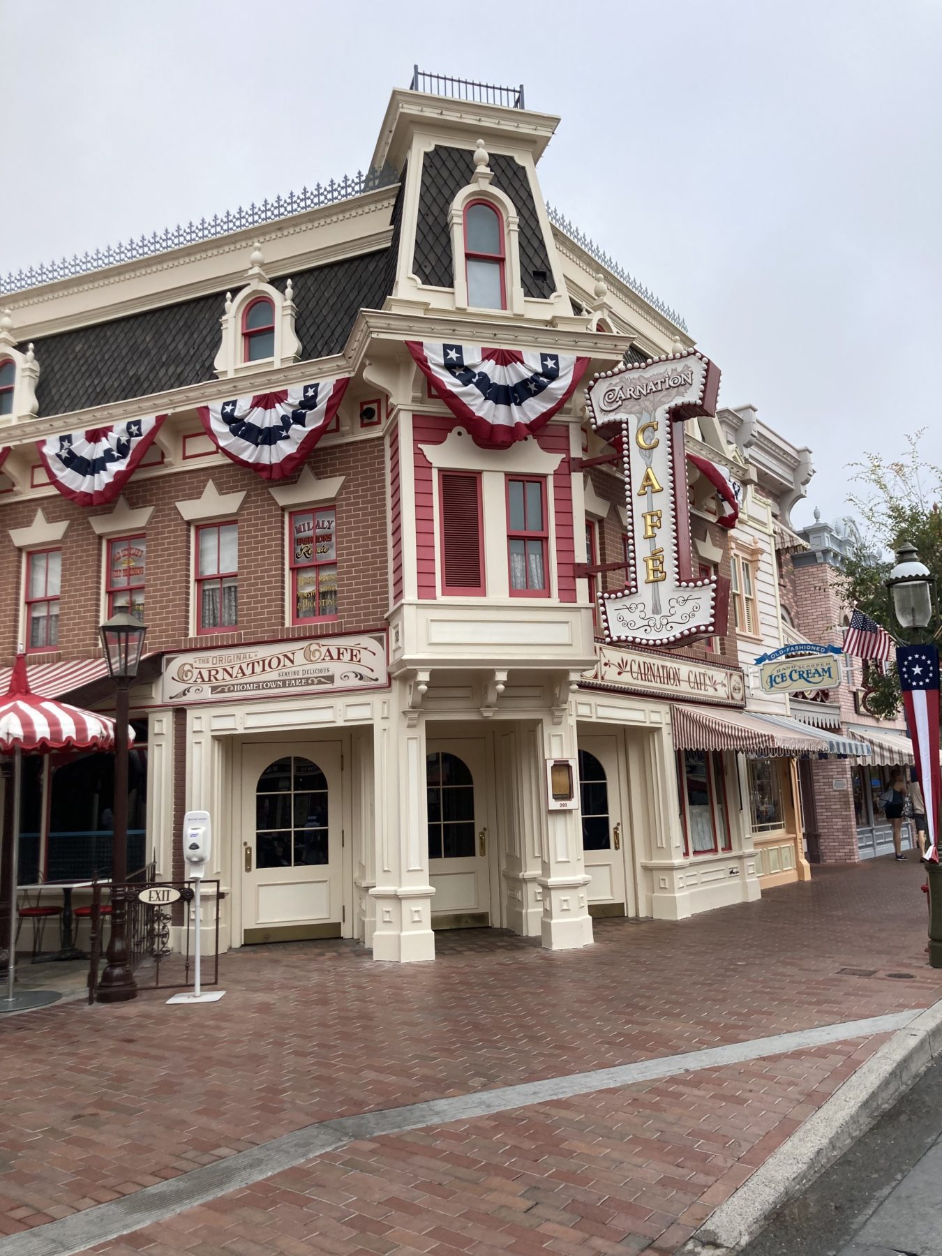 Disneyland itinerary- main street