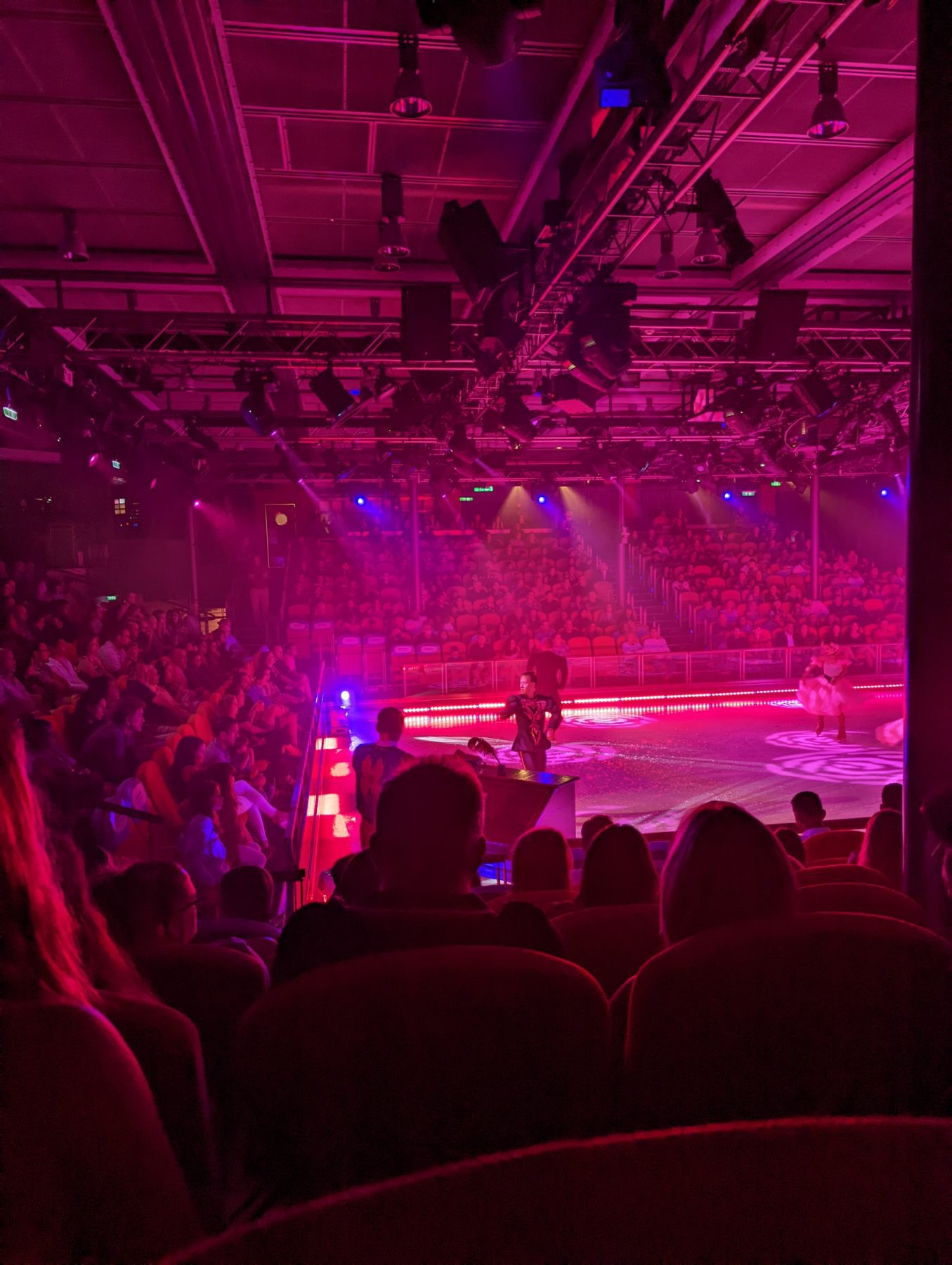 Oasis of the Seas ice skating