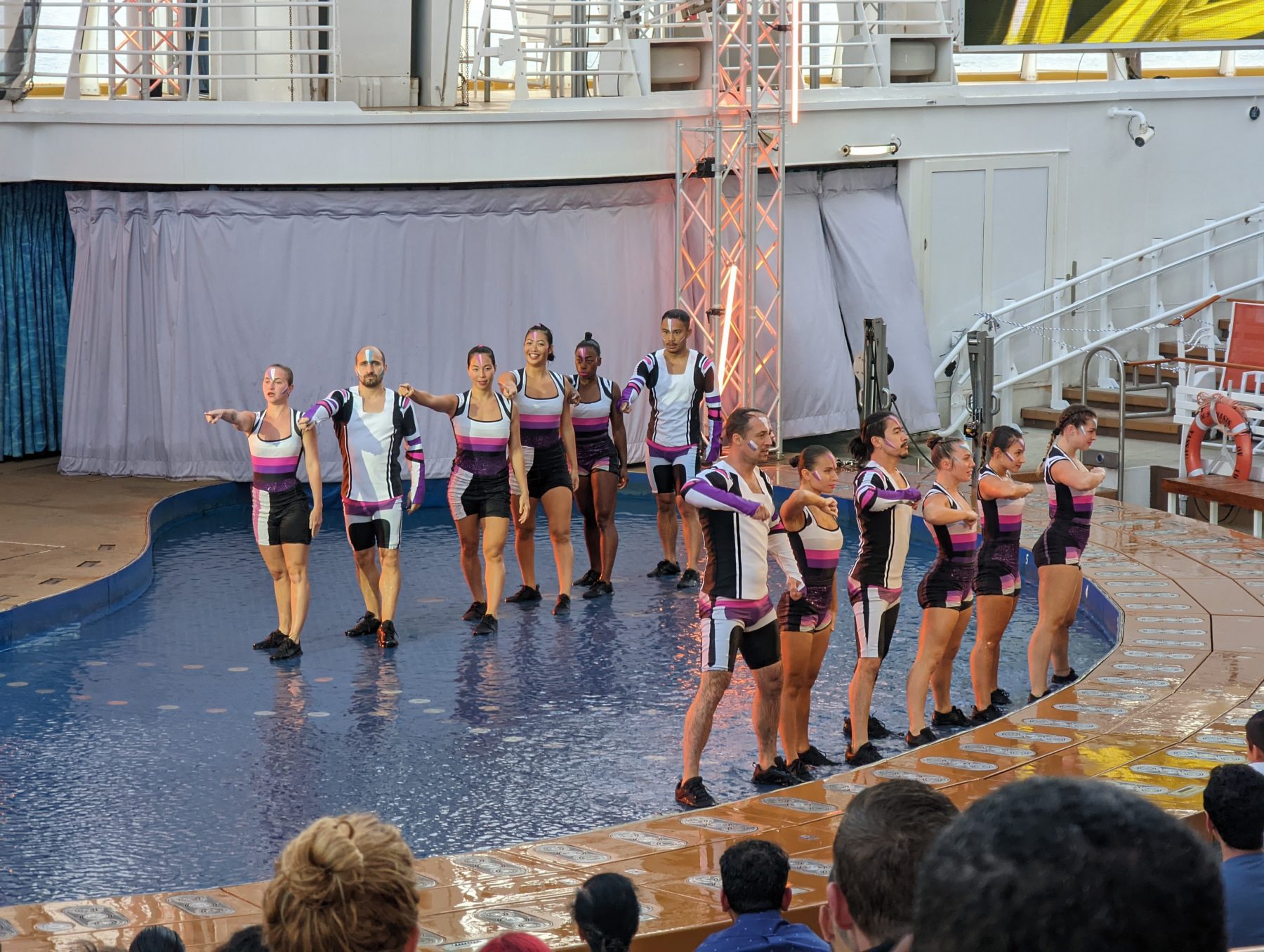 Oasis of the Seas Entertainment