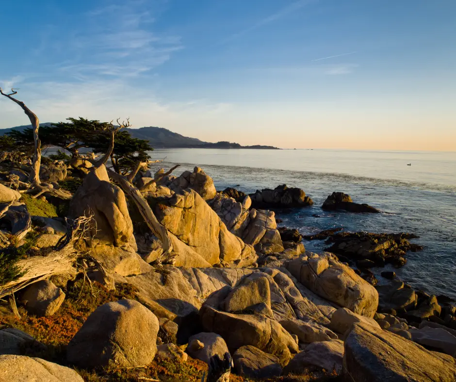 Monterey Attractions - Ghost Tour Ship Wrecks