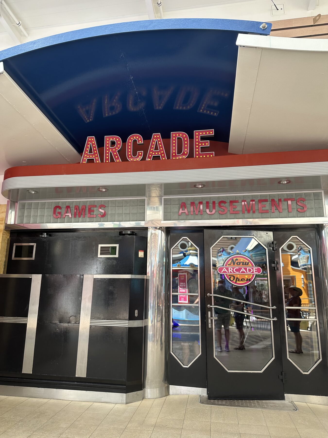Allure of the Seas Attractions - Arcade