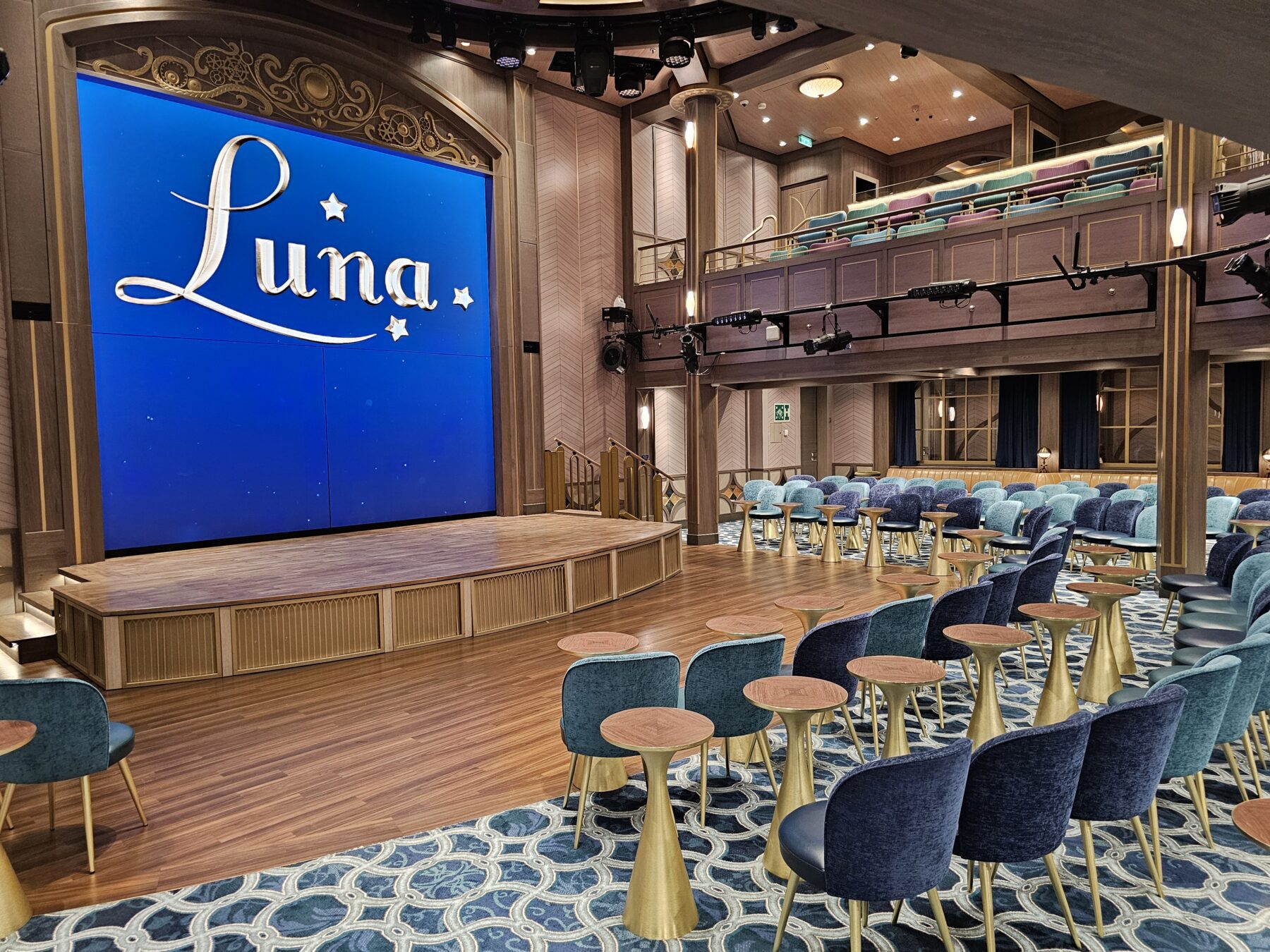 Disney Wish Lounges - Luna