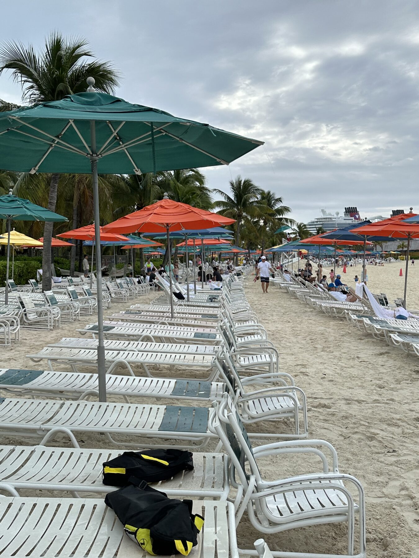 Things to do on Castaway Cay - family beach