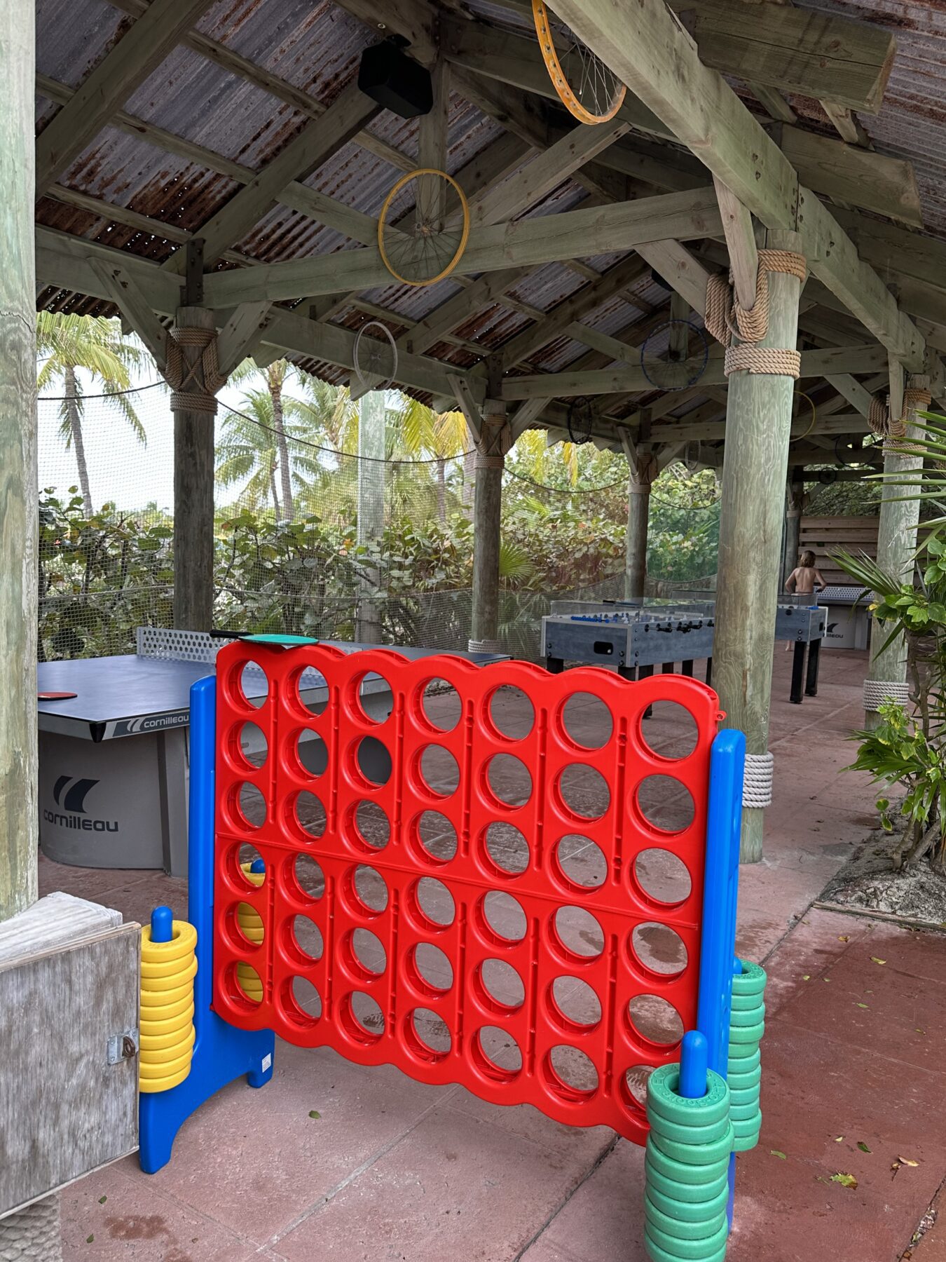 What to do in Castaway Cay - in da shade game area