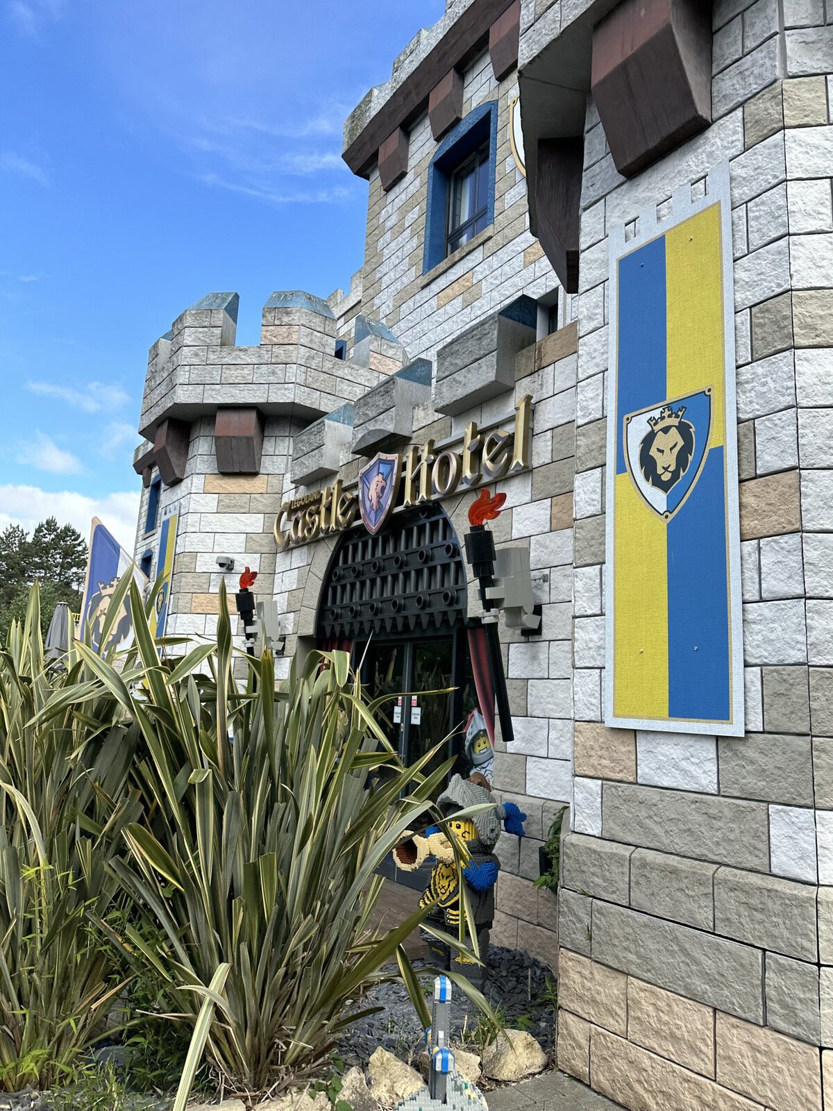 Is Legoland Windsor Worth it? Lego Castle Hotel