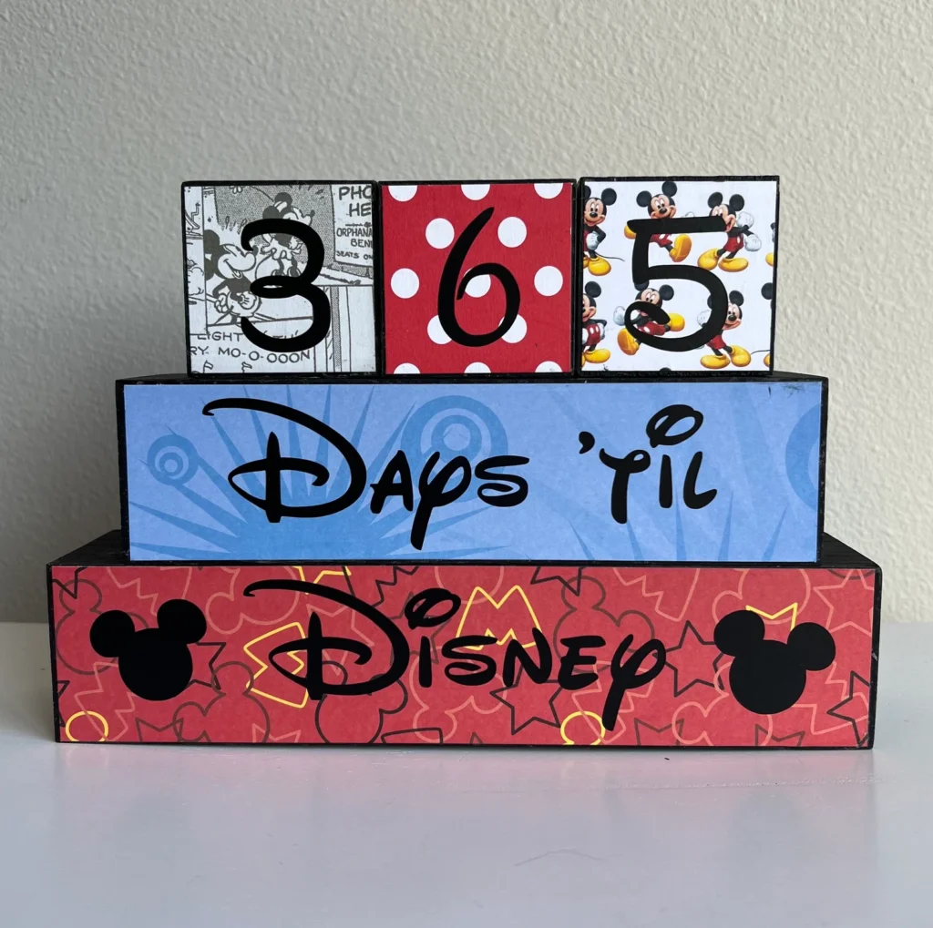 Bes Disney lover gift- Countdown blocks